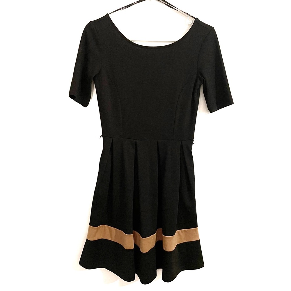 Forever 21 Pleated Black Dress